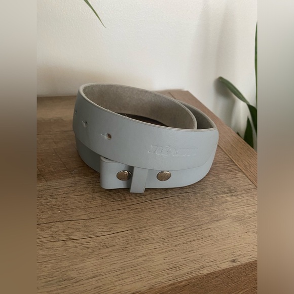 Y2K leather Nixon belt size 32-38. New, never used, Baby blue. - Picture 2 of 3